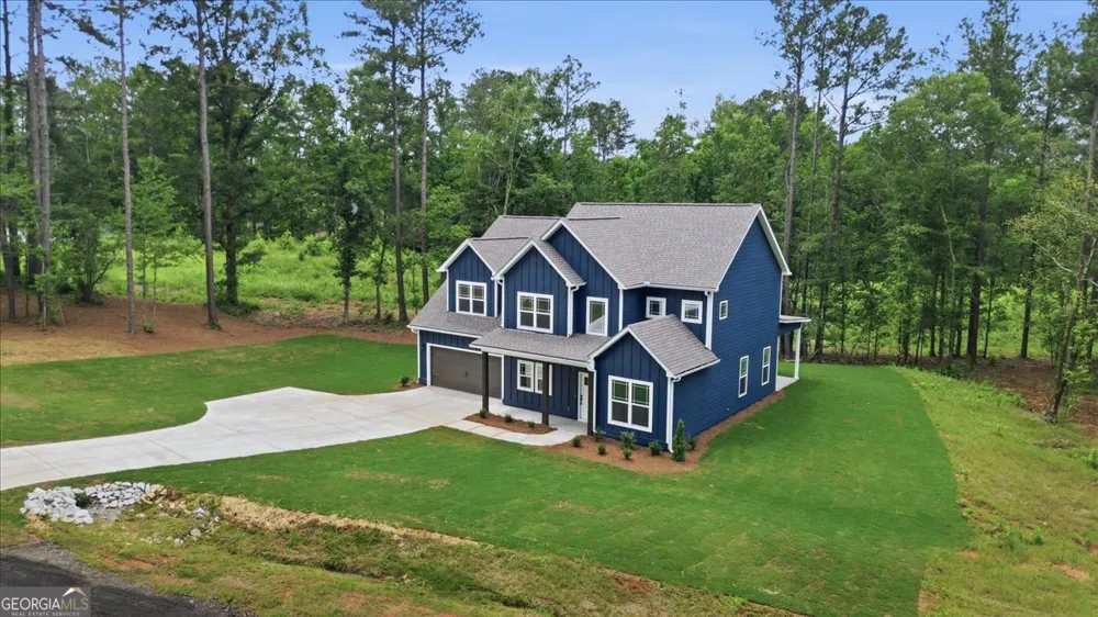 2470 Fischer RD Sharpsburg, GA 30277