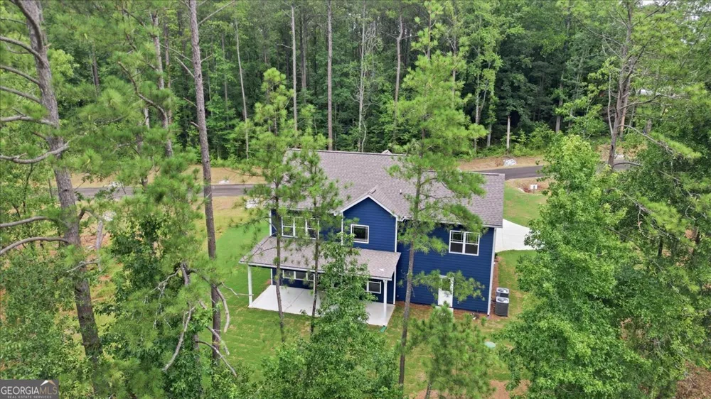 2470 Fischer RD Sharpsburg, GA 30277