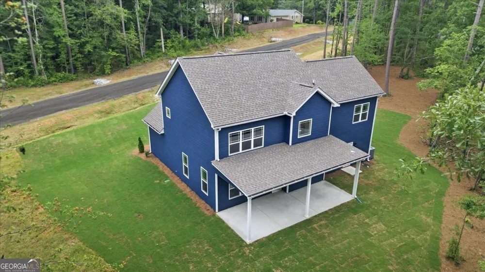 2470 Fischer RD Sharpsburg, GA 30277