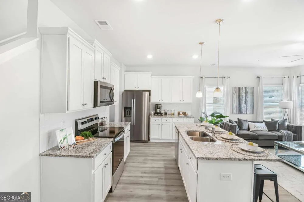 92 Vickers Point DR Fairburn, GA 30213