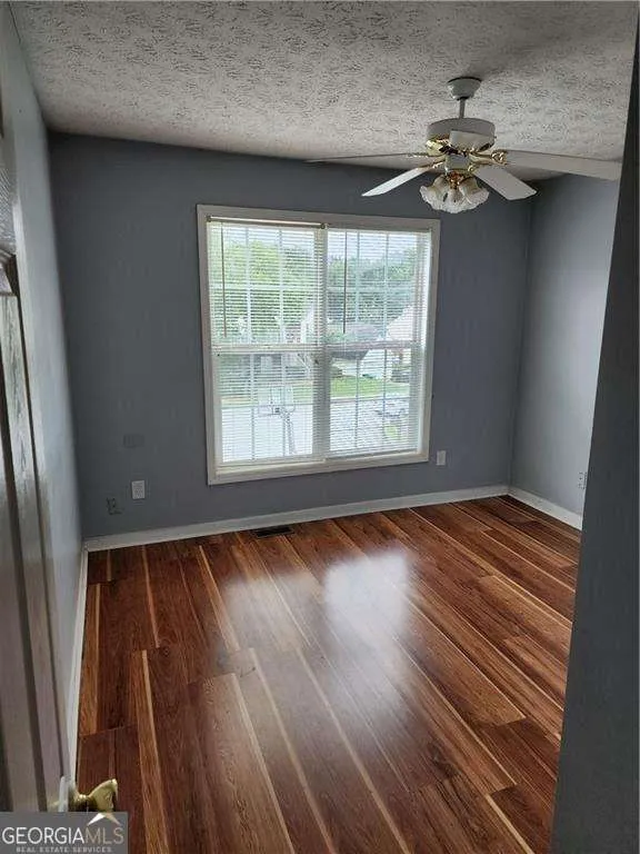 1158 Olde Hinge WAY Snellville, GA 30078