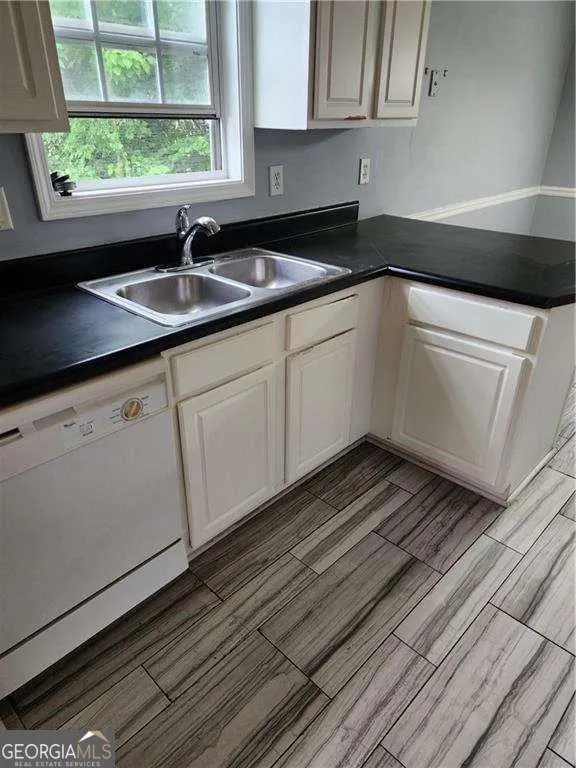1158 Olde Hinge WAY Snellville, GA 30078