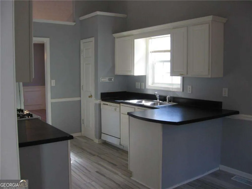 1158 Olde Hinge WAY Snellville, GA 30078