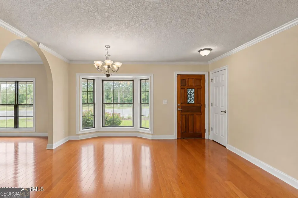 1001 Poppell DR Darien, GA 31305