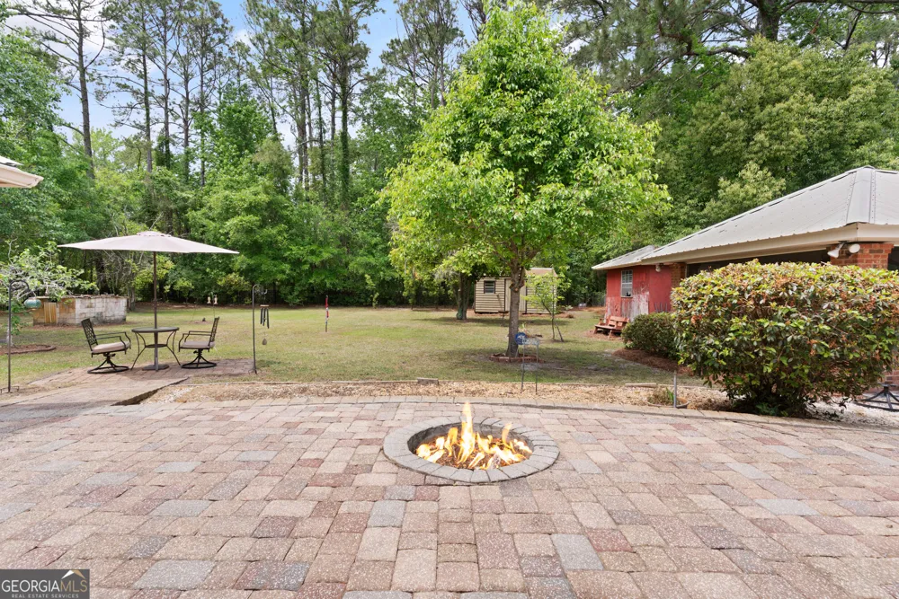 1001 Poppell DR Darien, GA 31305