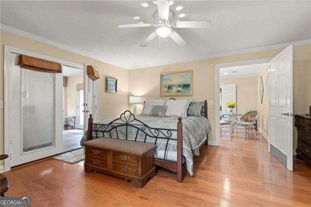 1001 Poppell DR Darien, GA 31305
