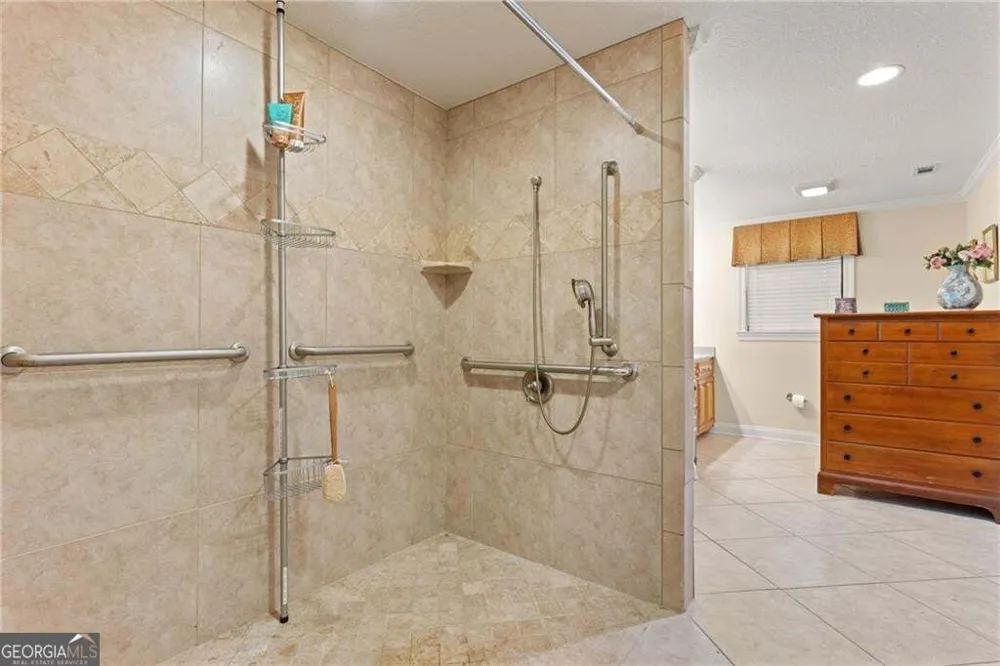 1001 Poppell DR Darien, GA 31305