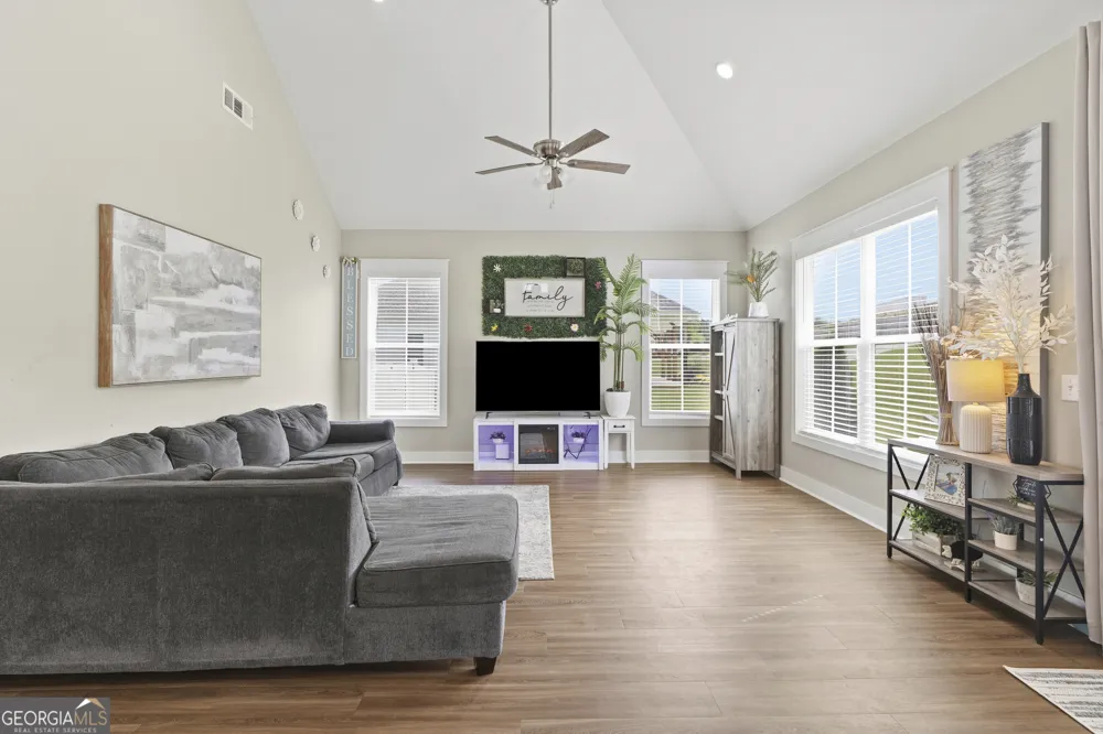 230 Campbell ST Cleveland, GA 30528