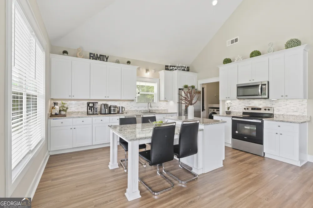 230 Campbell ST Cleveland, GA 30528