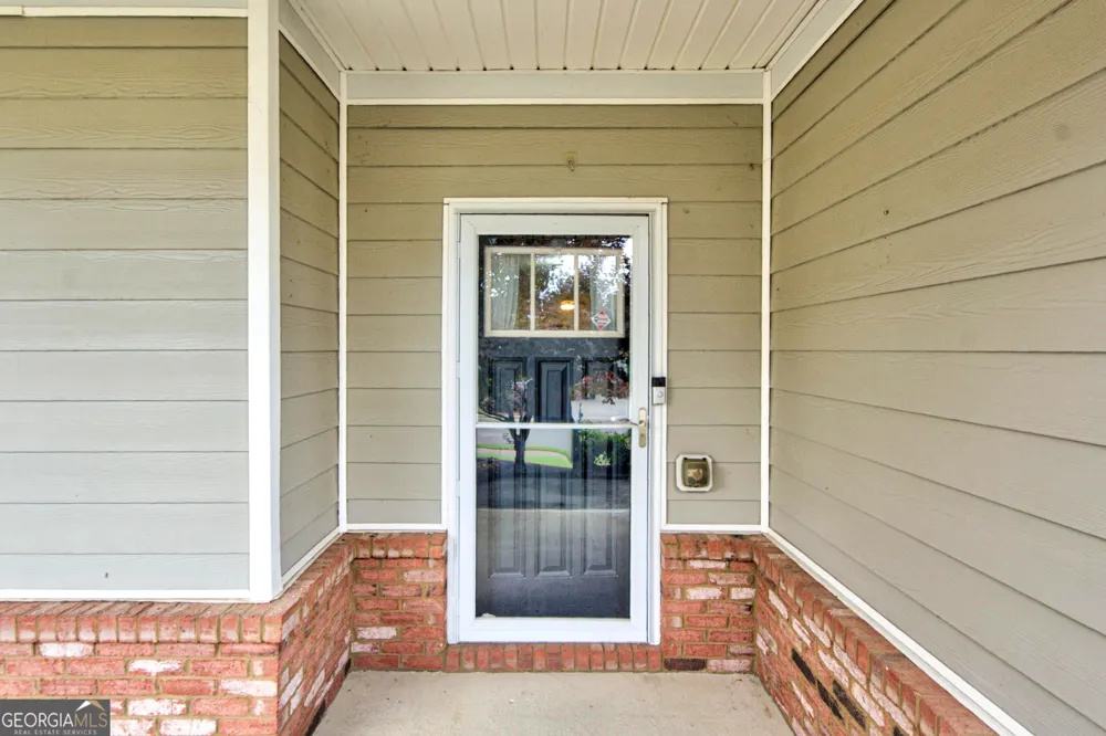 305 Victory CIR Commerce, GA 30529