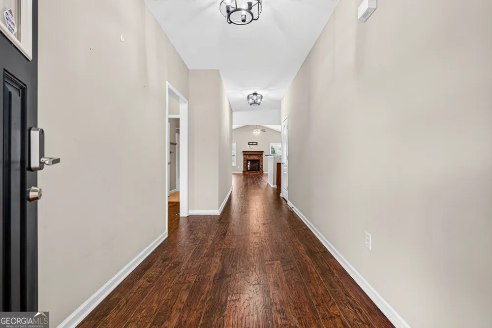 305 Victory CIR Commerce, GA 30529