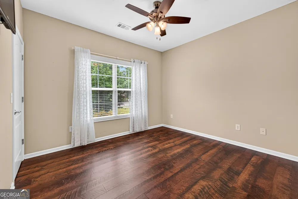305 Victory CIR Commerce, GA 30529