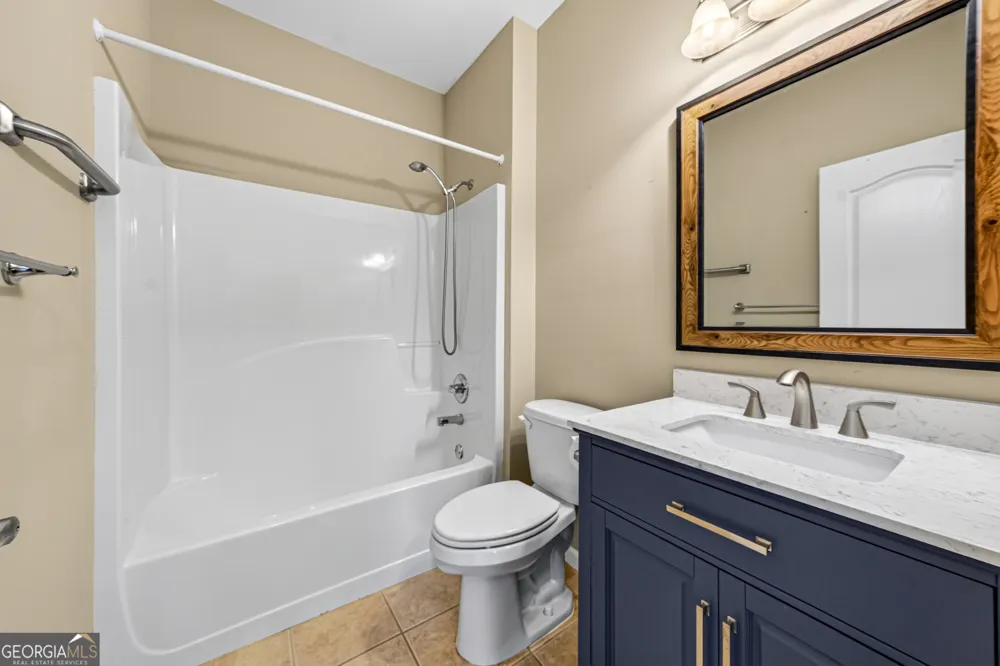 305 Victory CIR Commerce, GA 30529