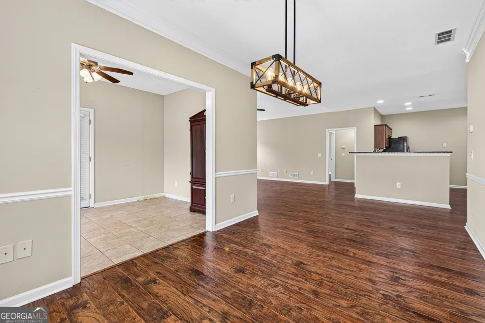 305 Victory CIR Commerce, GA 30529