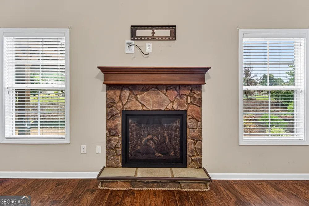 305 Victory CIR Commerce, GA 30529