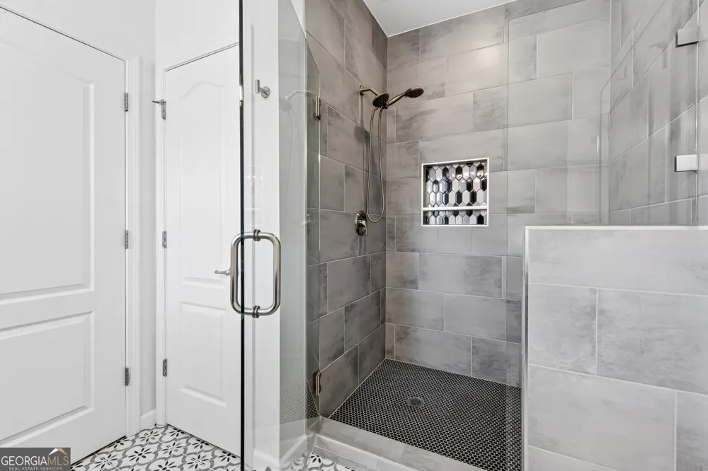 305 Victory CIR Commerce, GA 30529
