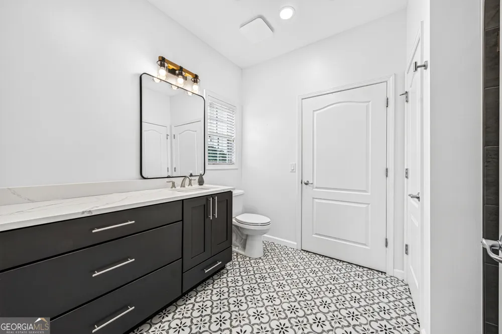 305 Victory CIR Commerce, GA 30529