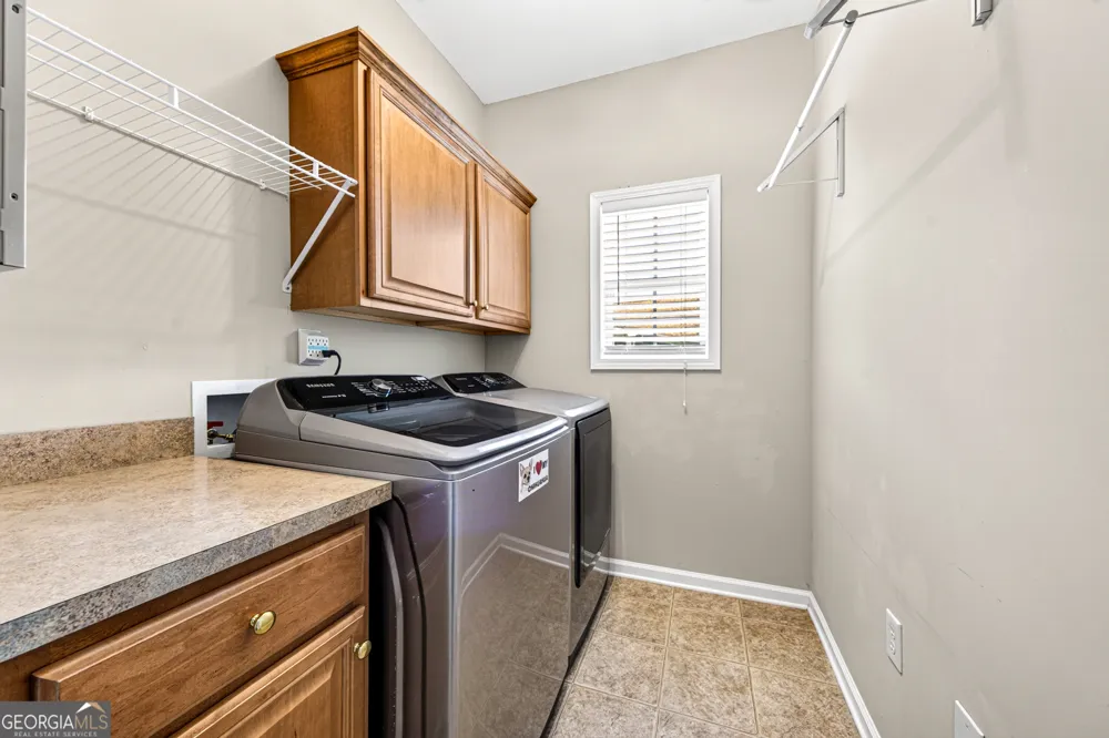305 Victory CIR Commerce, GA 30529
