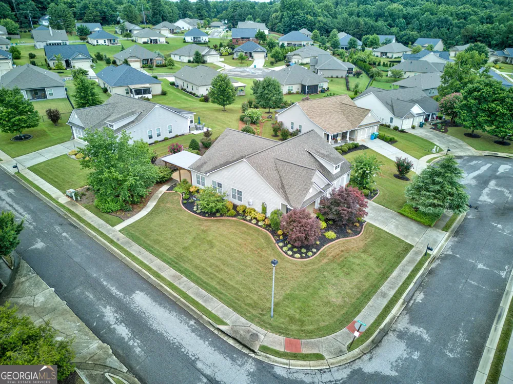 305 Victory CIR Commerce, GA 30529