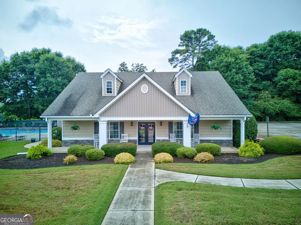 305 Victory CIR Commerce, GA 30529