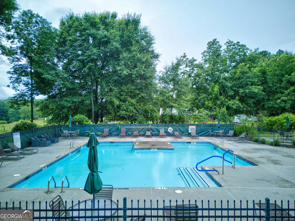 305 Victory CIR Commerce, GA 30529