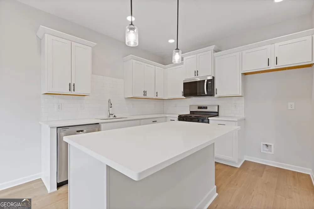 379 Summerville LN Athens, GA 30606