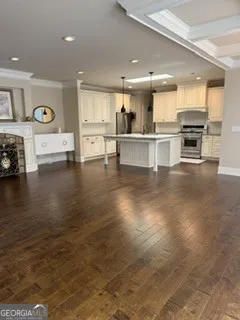 100 Batten Board WAY Woodstock, GA 30189