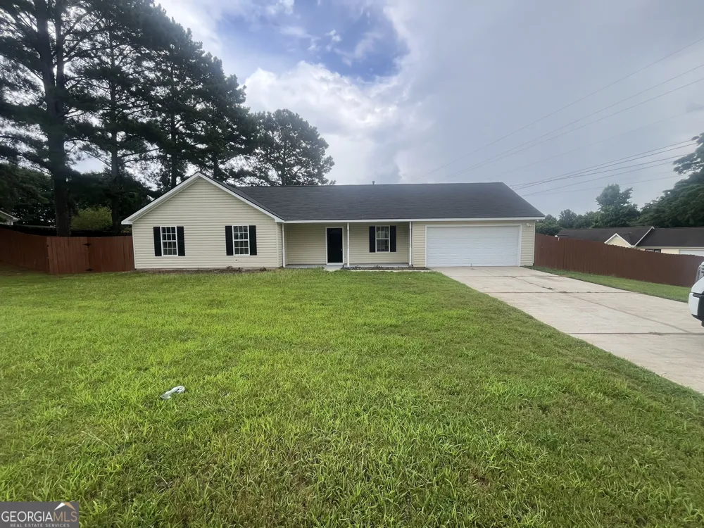 360 Regal RD Jackson, GA 30233
