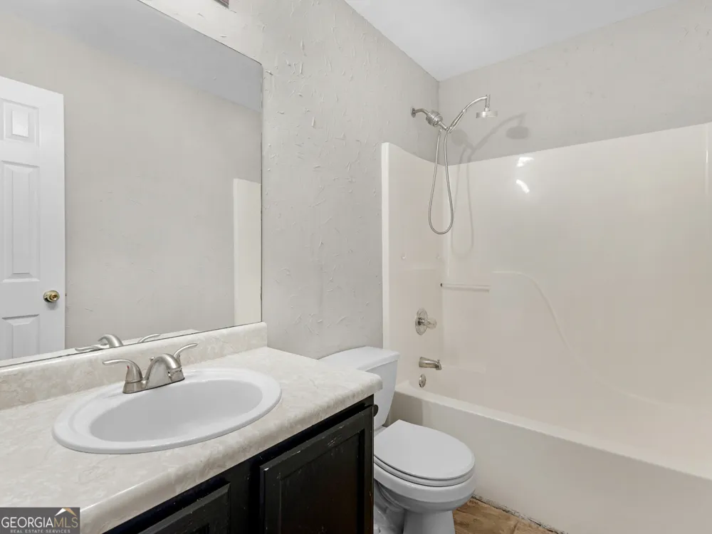 360 Regal RD Jackson, GA 30233