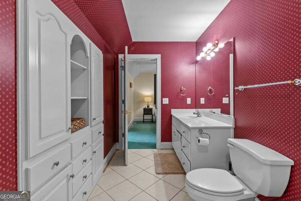 1651 Lighthouse CIR Greensboro, GA 30642