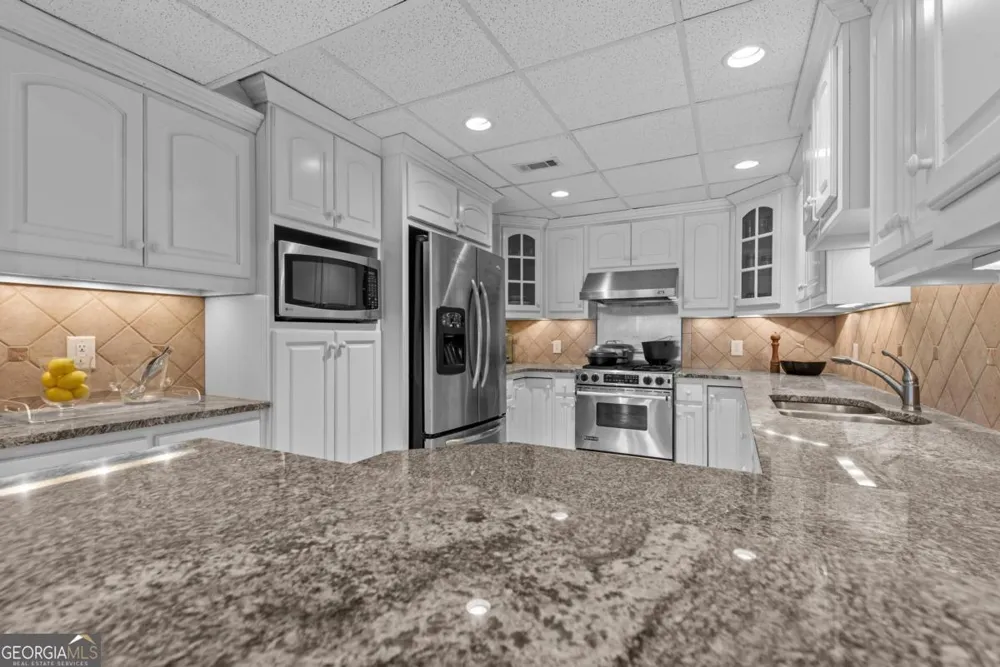 1651 Lighthouse CIR Greensboro, GA 30642