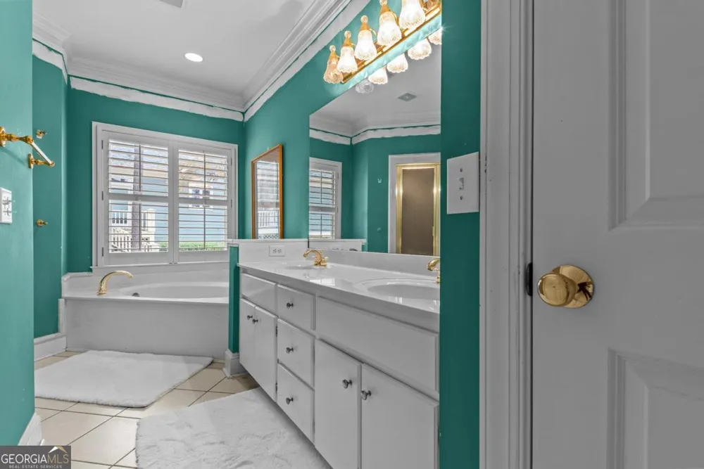 1651 Lighthouse CIR Greensboro, GA 30642