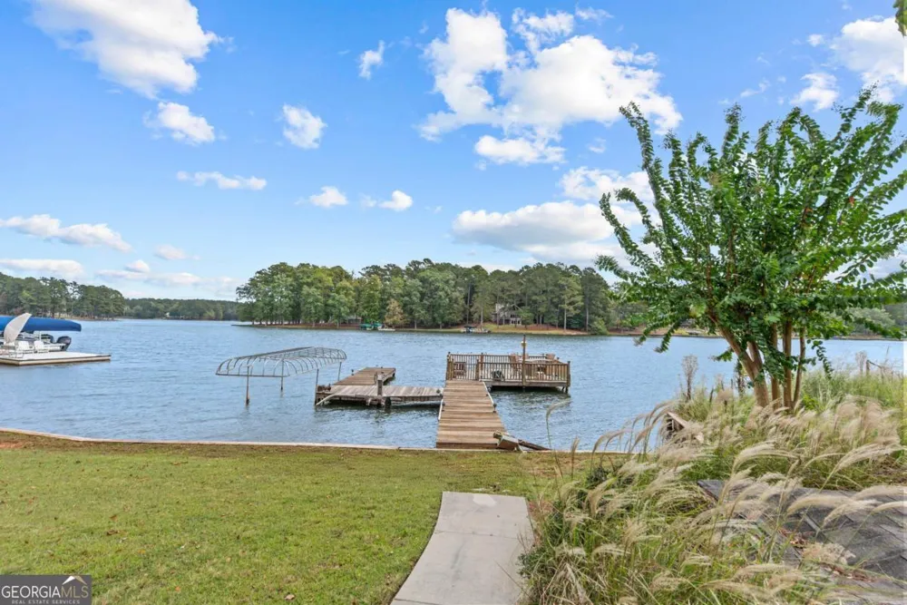 1651 Lighthouse CIR Greensboro, GA 30642