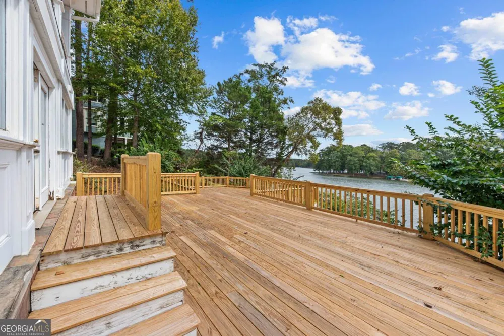 1651 Lighthouse CIR Greensboro, GA 30642