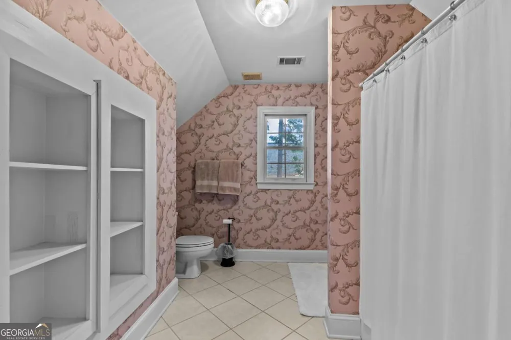 1651 Lighthouse CIR Greensboro, GA 30642