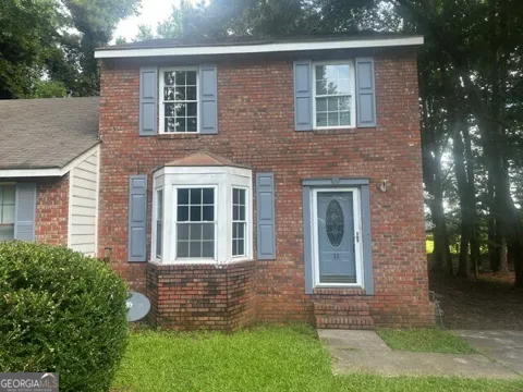 33 Ninety Two PL