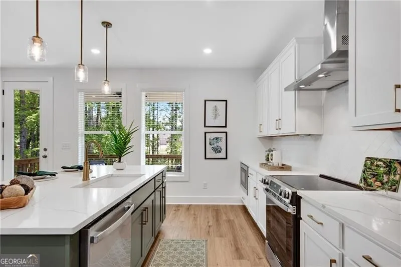 2733 Hallwood LN Suwanee, GA 30024