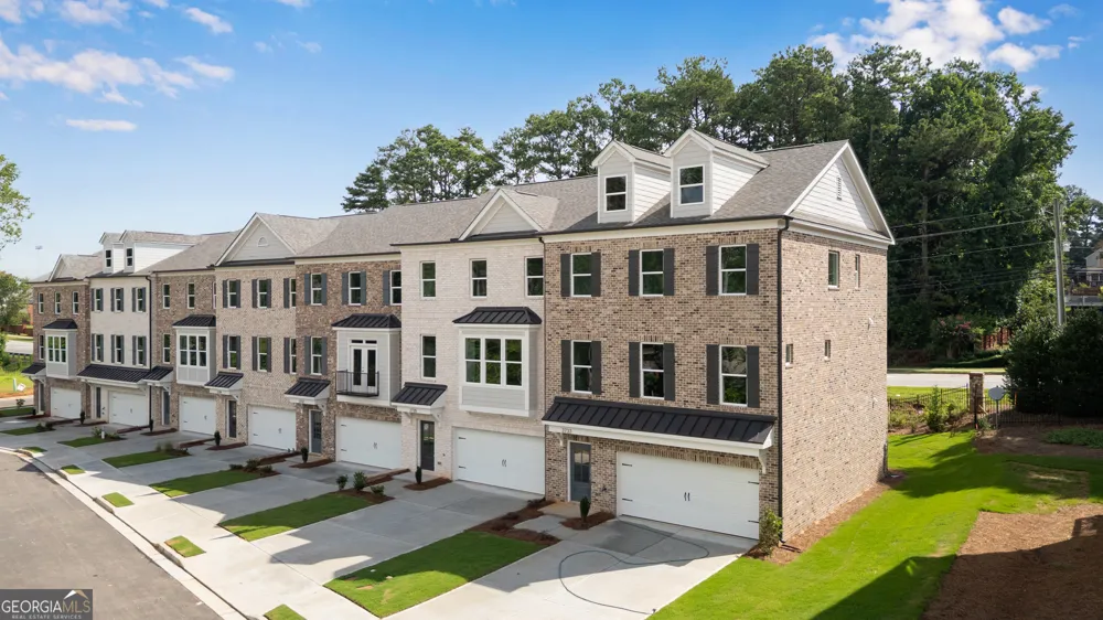 2733 Hallwood LN Suwanee, GA 30024