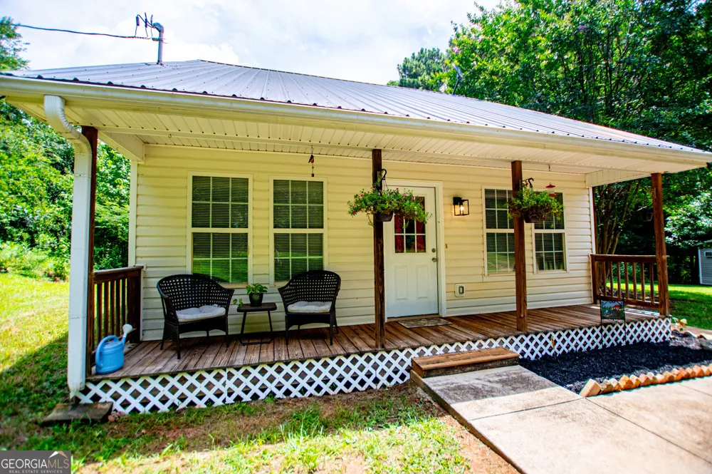 445 Gum Creek CIR Roopville, GA 30170