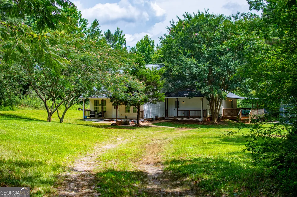 445 Gum Creek CIR Roopville, GA 30170