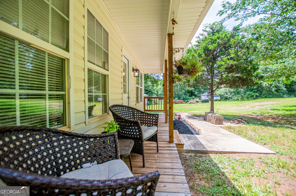 445 Gum Creek CIR Roopville, GA 30170
