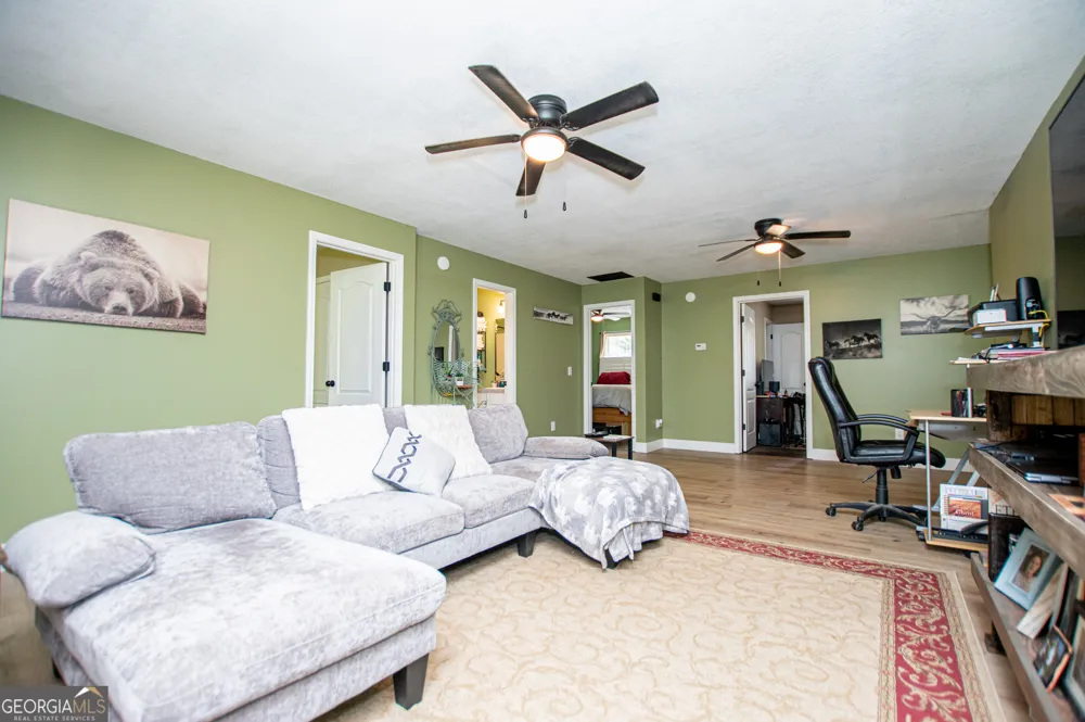 445 Gum Creek CIR Roopville, GA 30170