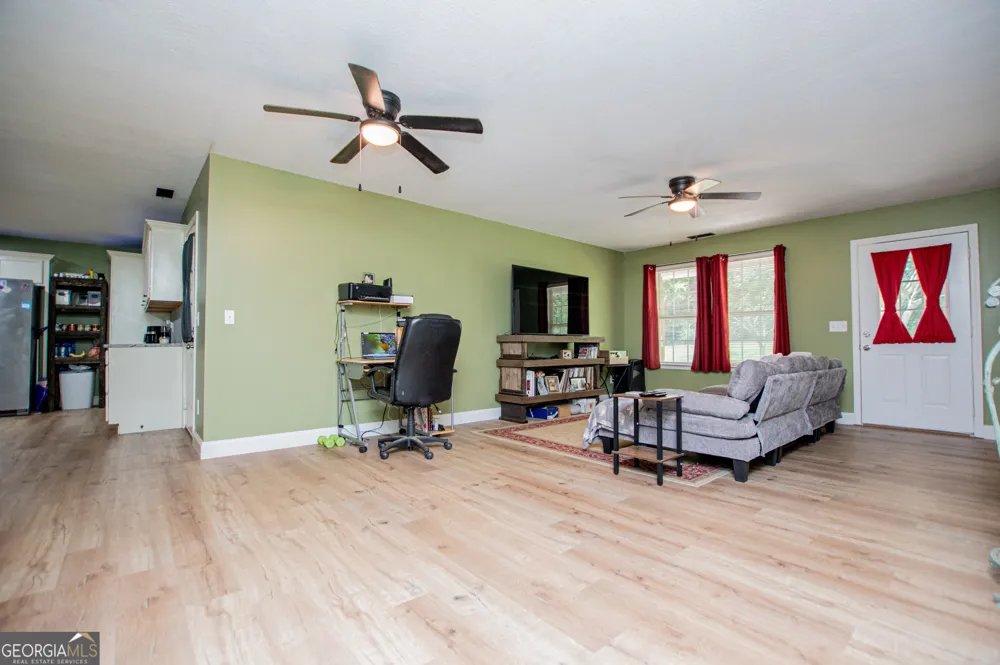 445 Gum Creek CIR Roopville, GA 30170