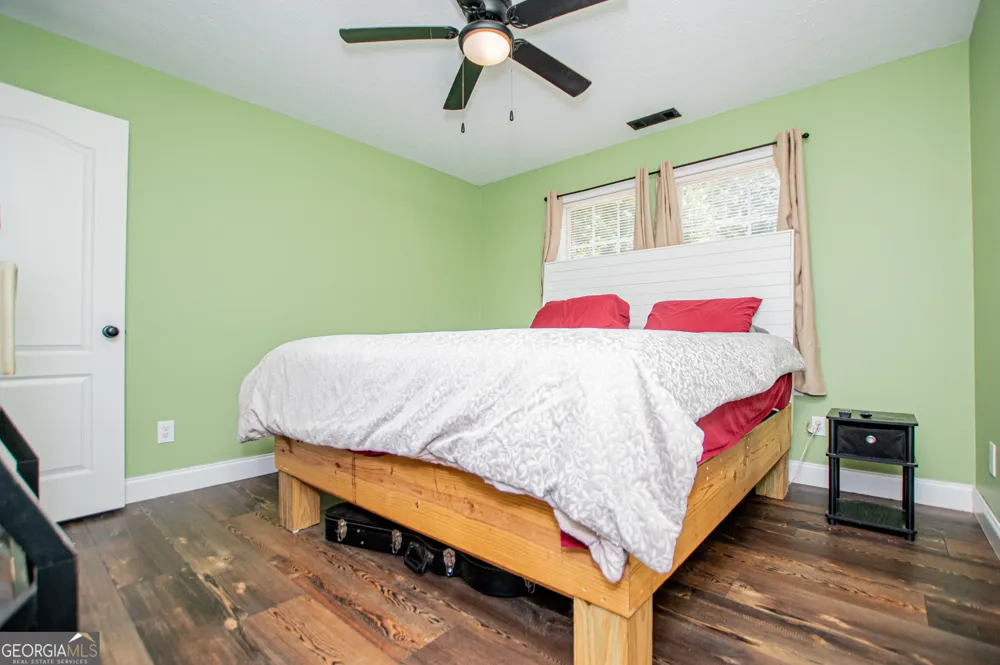 445 Gum Creek CIR Roopville, GA 30170