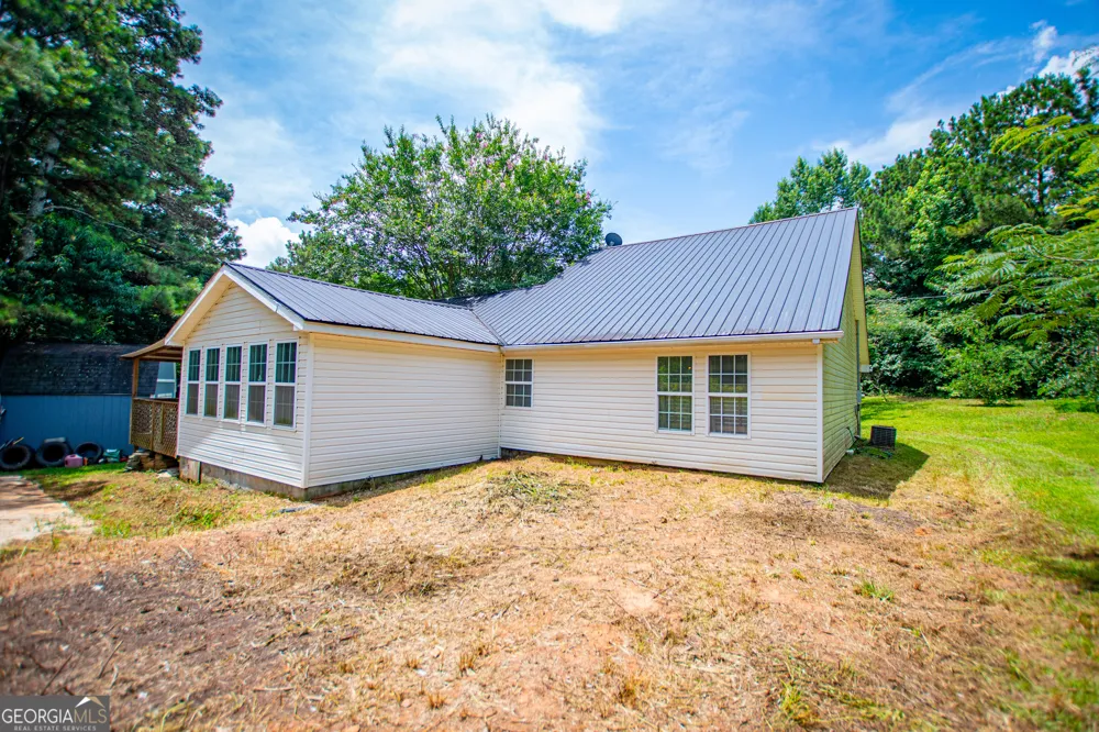 445 Gum Creek CIR Roopville, GA 30170