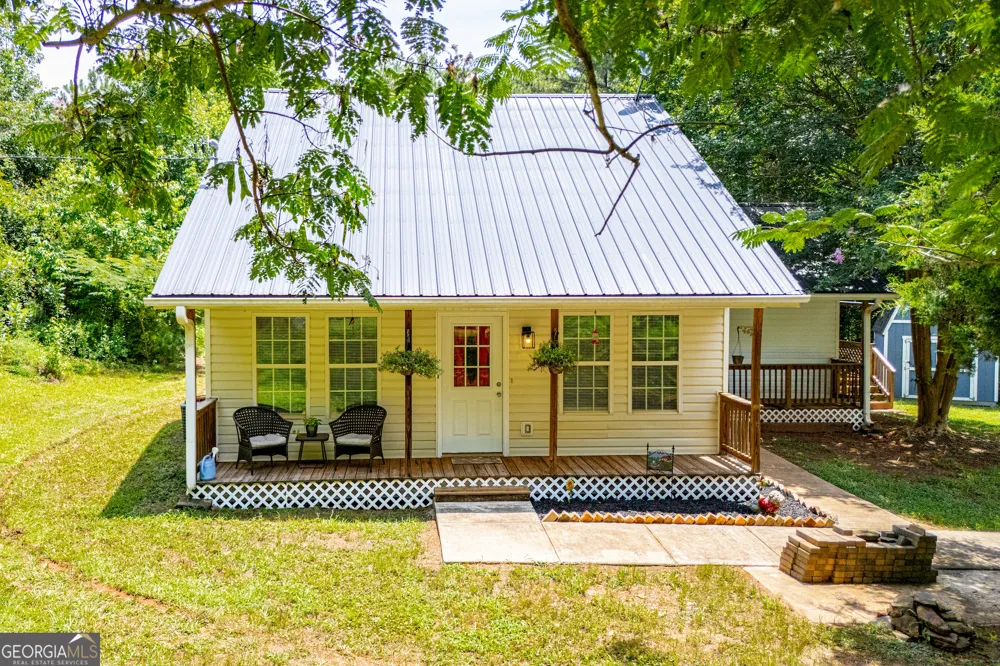 445 Gum Creek CIR Roopville, GA 30170