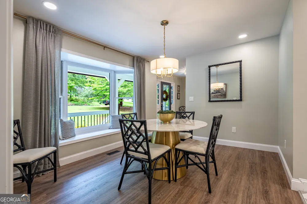 19 Rock Crest CIR SE Cartersville, GA 30121