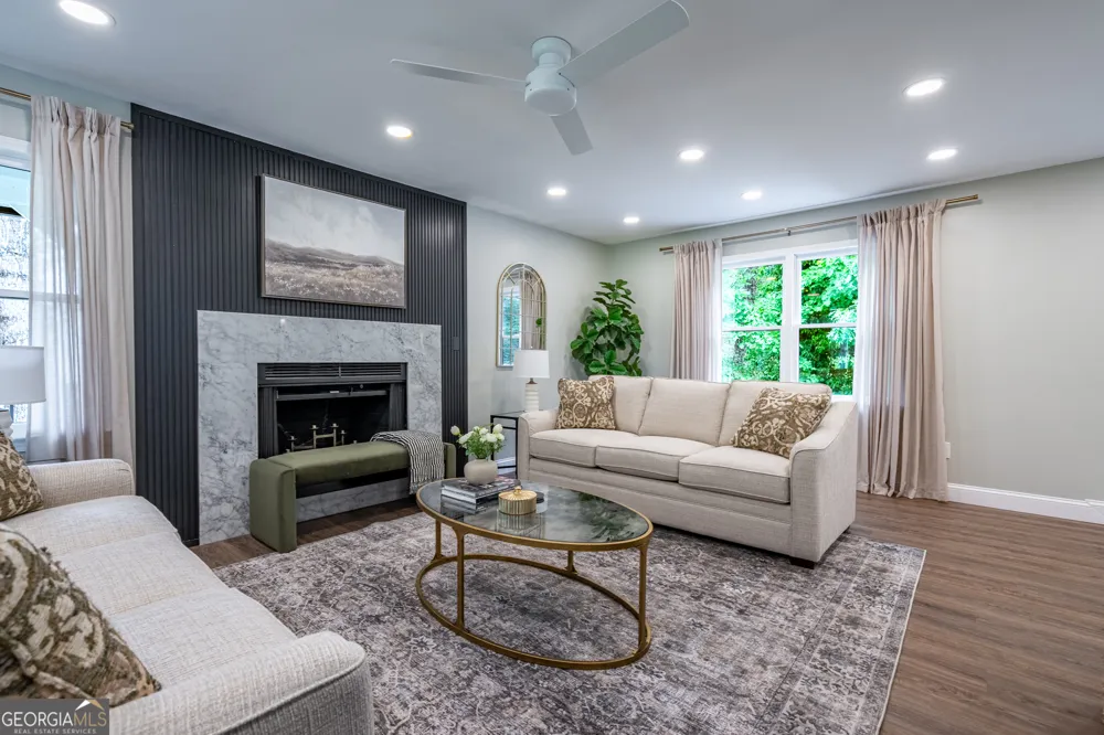 19 Rock Crest CIR SE Cartersville, GA 30121