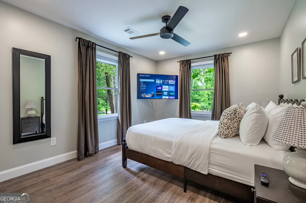 19 Rock Crest CIR SE Cartersville, GA 30121