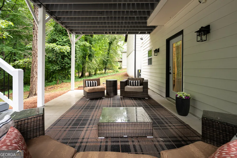 19 Rock Crest CIR SE Cartersville, GA 30121